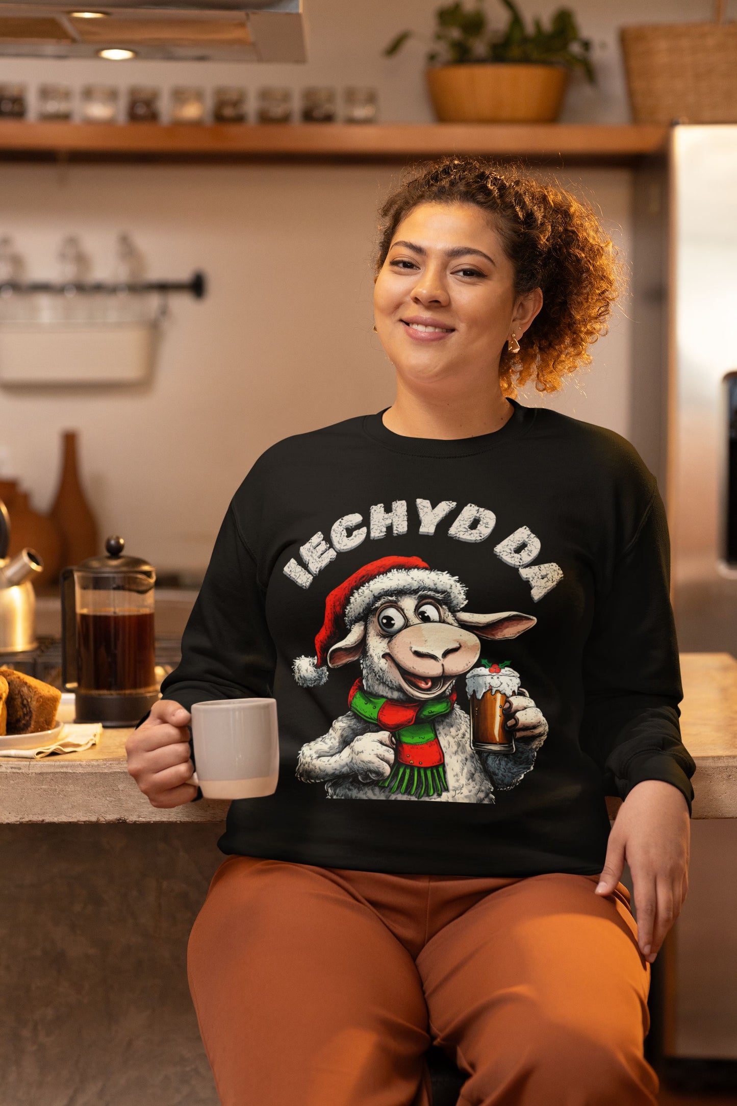 Women's Black or White "Iechyd Da" Sweatshirt – Welsh Christmas Jumper Alternative