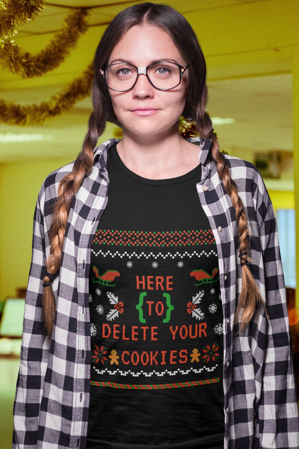 Women's Here to Delete Your Cookies Tech Support T-shirt: A Fun, Tech-Inspired Christmas Essential