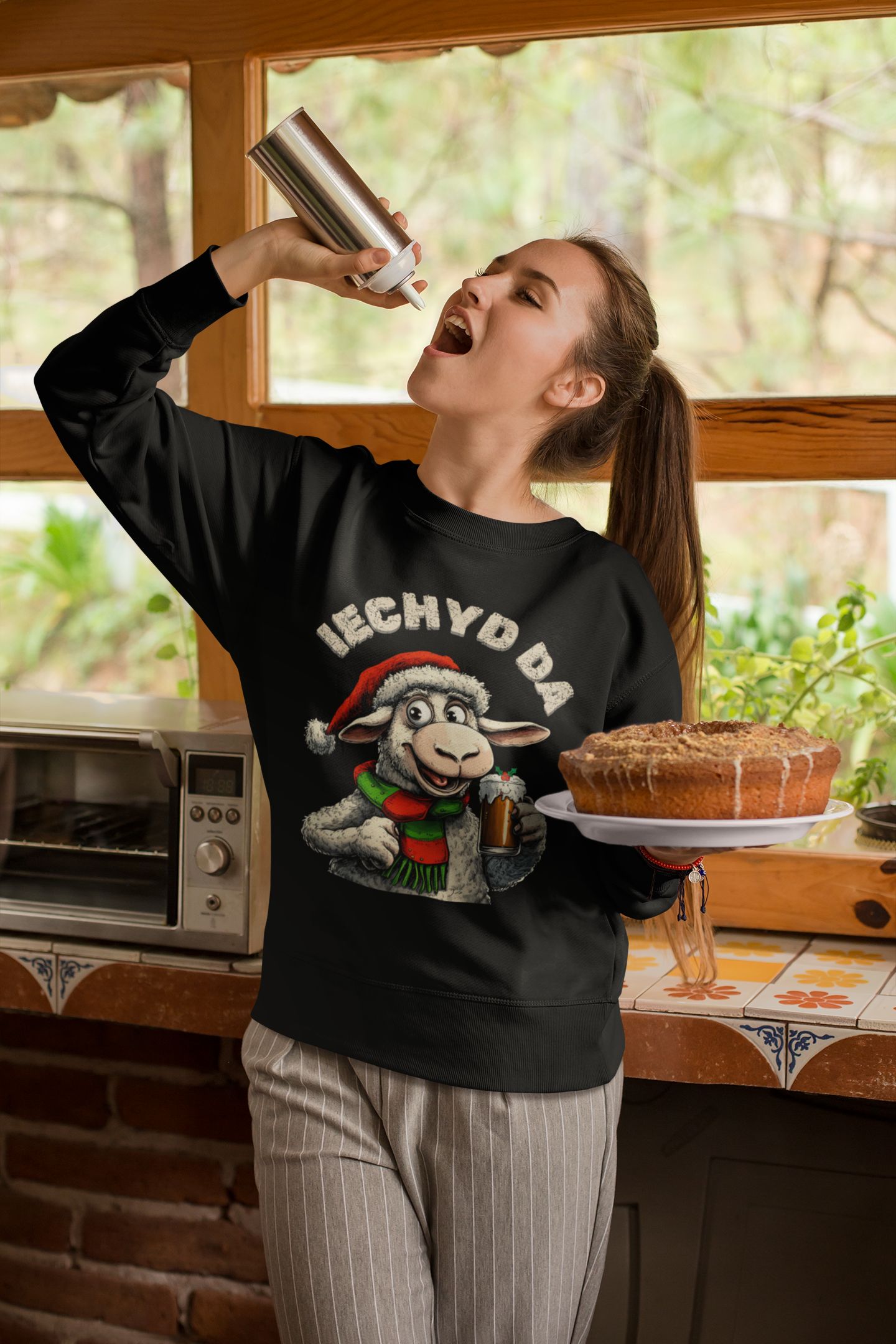 Women's Black or White "Iechyd Da" Sweatshirt – Welsh Christmas Jumper Alternative